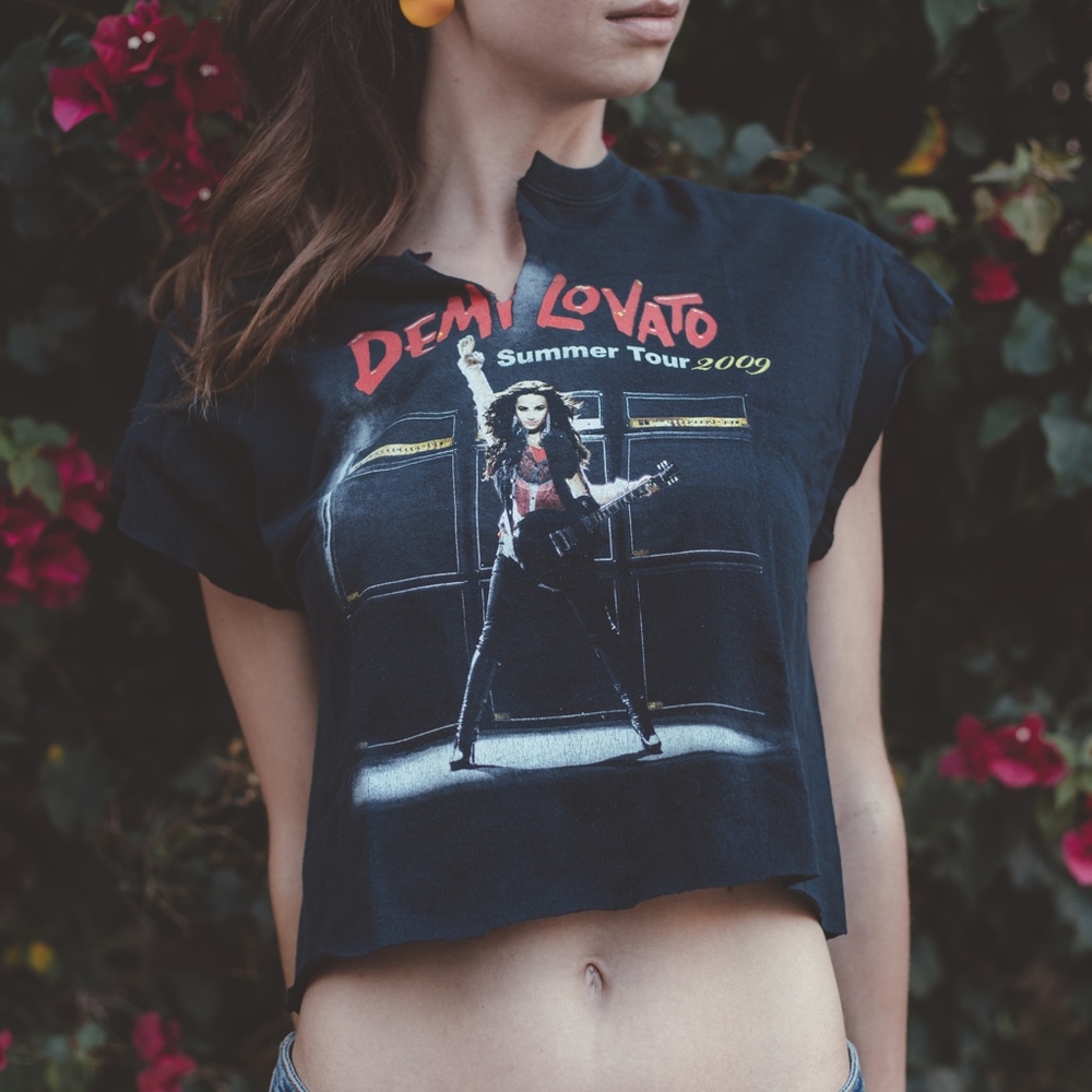 3 FOR $20 Cute Gym Crop Top Demi Lovato Summer